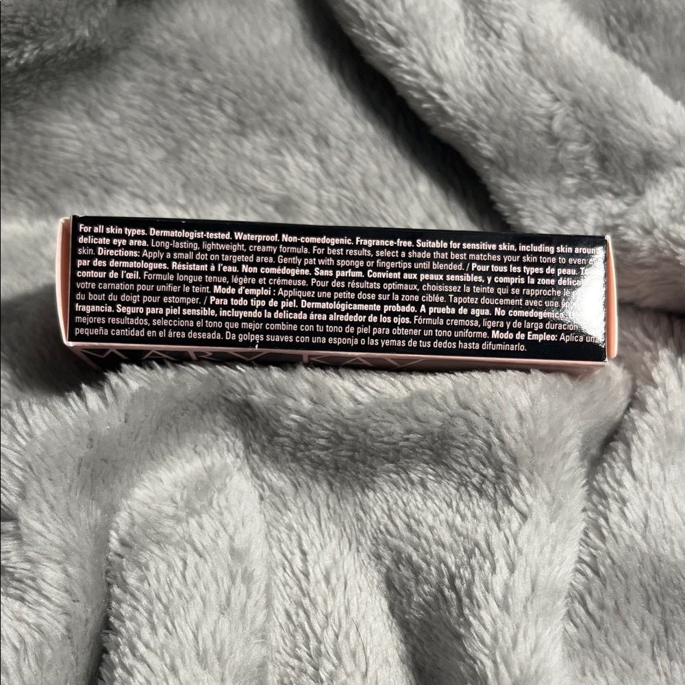 Mary Kay Concealer - Picture 4 of 5
